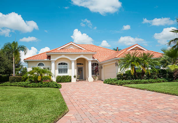 Best Local Driveway Pavers  in Marinette, WI