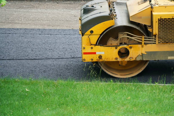 Best Driveway Pavers Near Me  in Marinette, WI